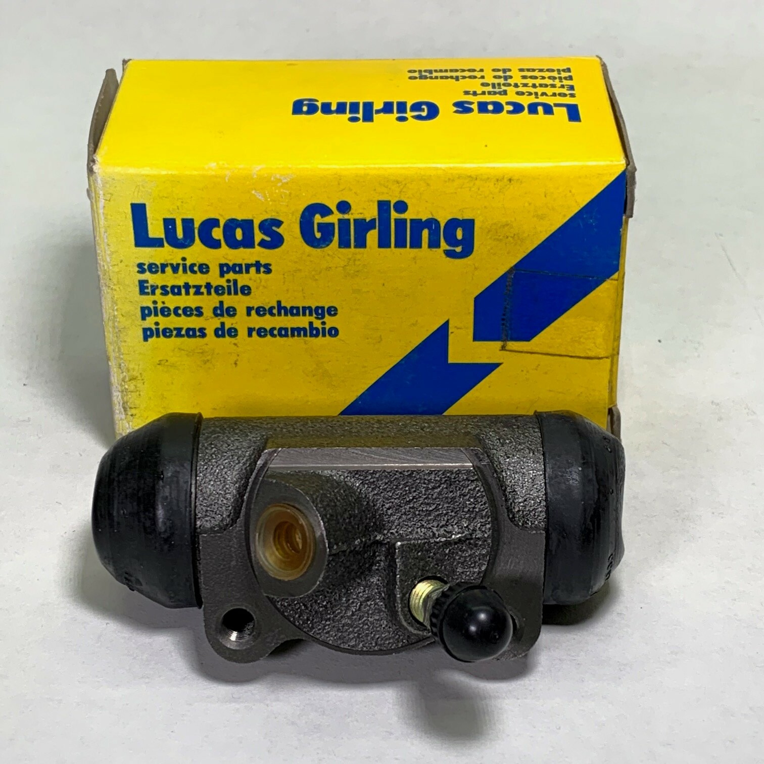 Front R/H Wheel Cylinder FOR Toyota Corona RT80 RT81 19701972 JB2144