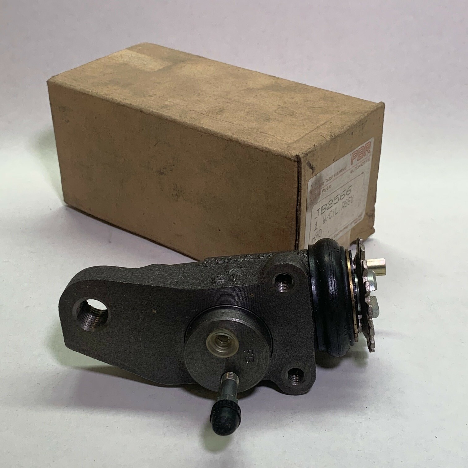 Front R/H Wheel Cylinder FOR Mazda E2000 EVB43 E3000 TA3H4 7381 JB2566 PBR