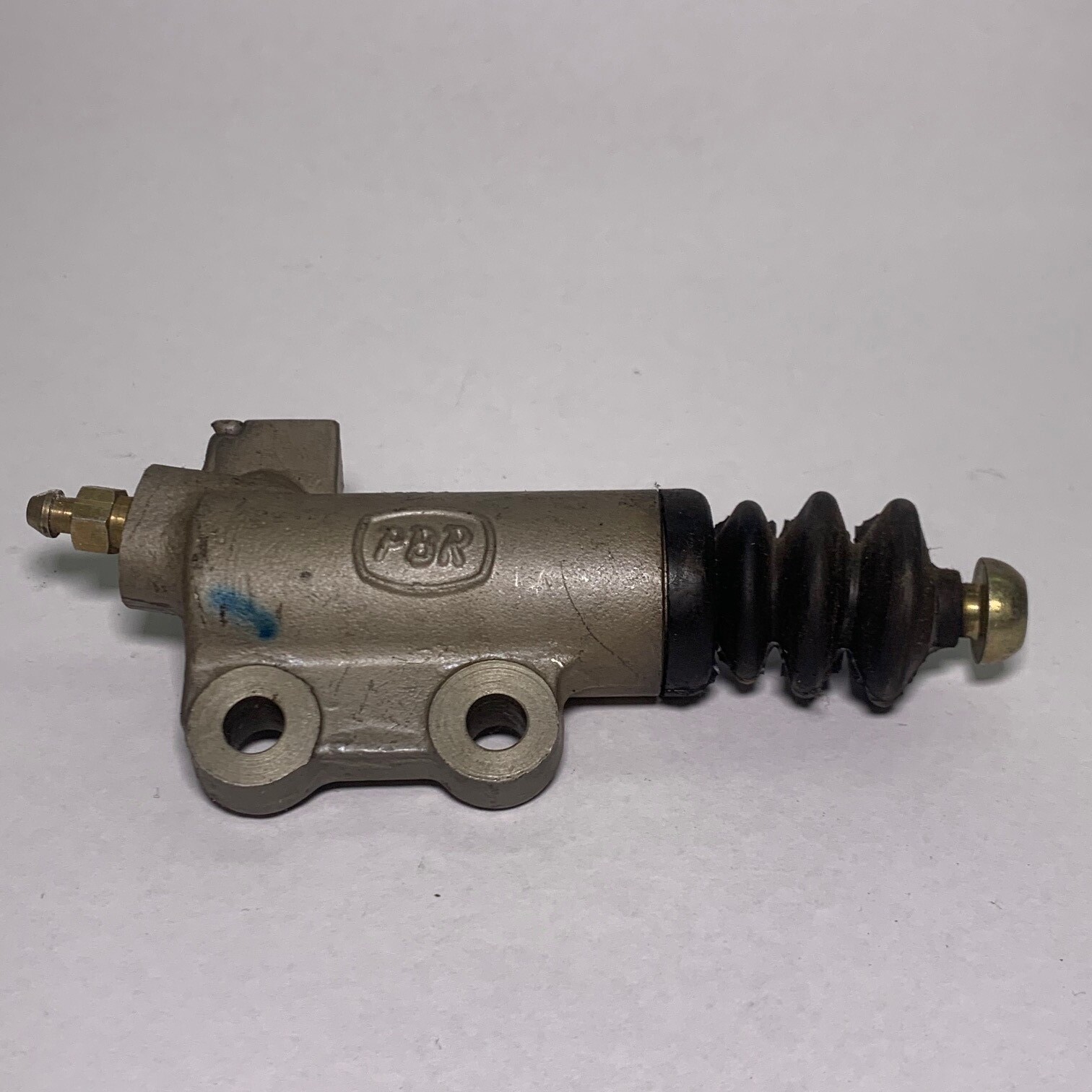 Clutch Slave Cylinder FOR Toyota Corona XT130 XT131 7983 P10010 PBR