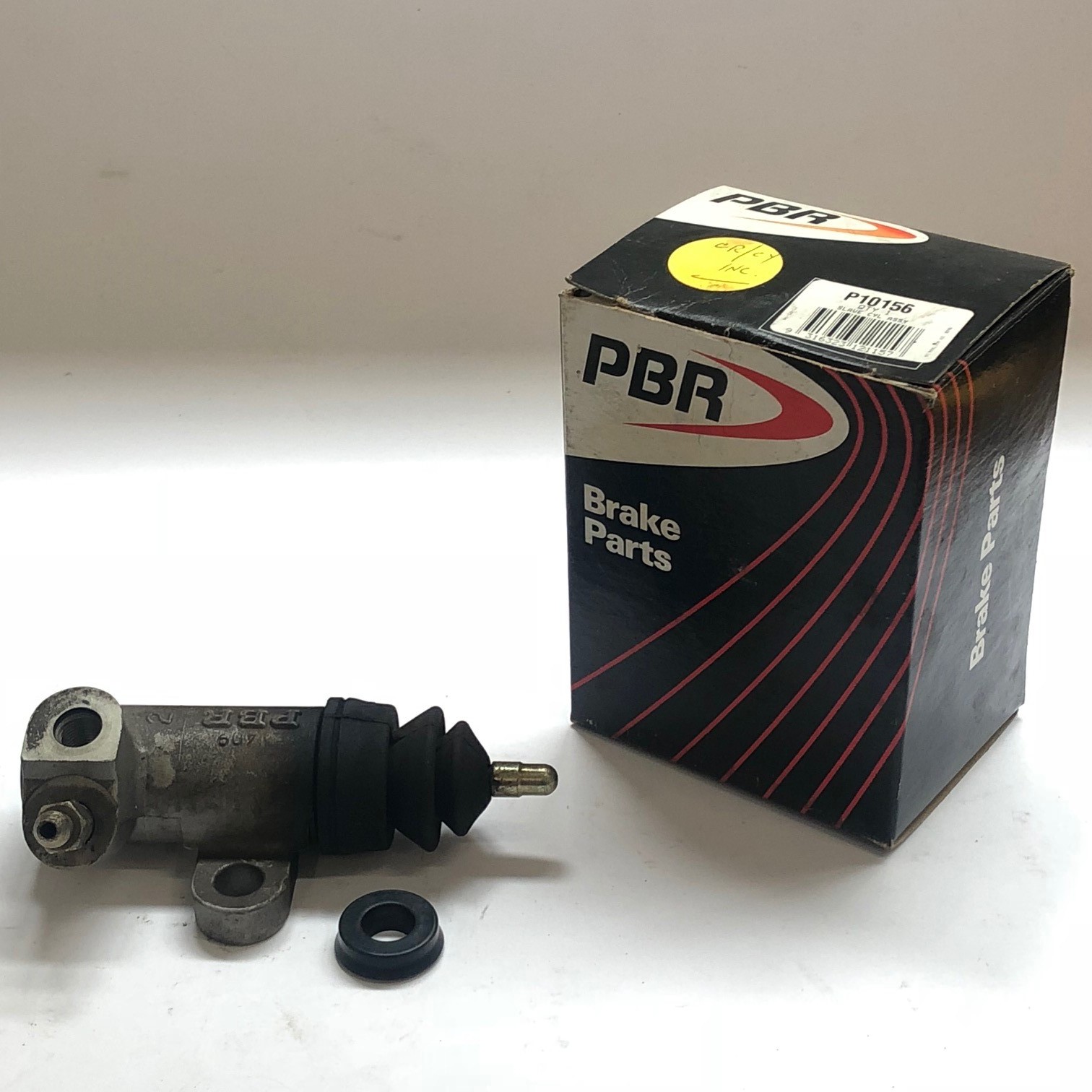 Clutch Slave Cylinder FOR Nissan Bluebird 910 19791985 Z18S L20B P10156 PBR