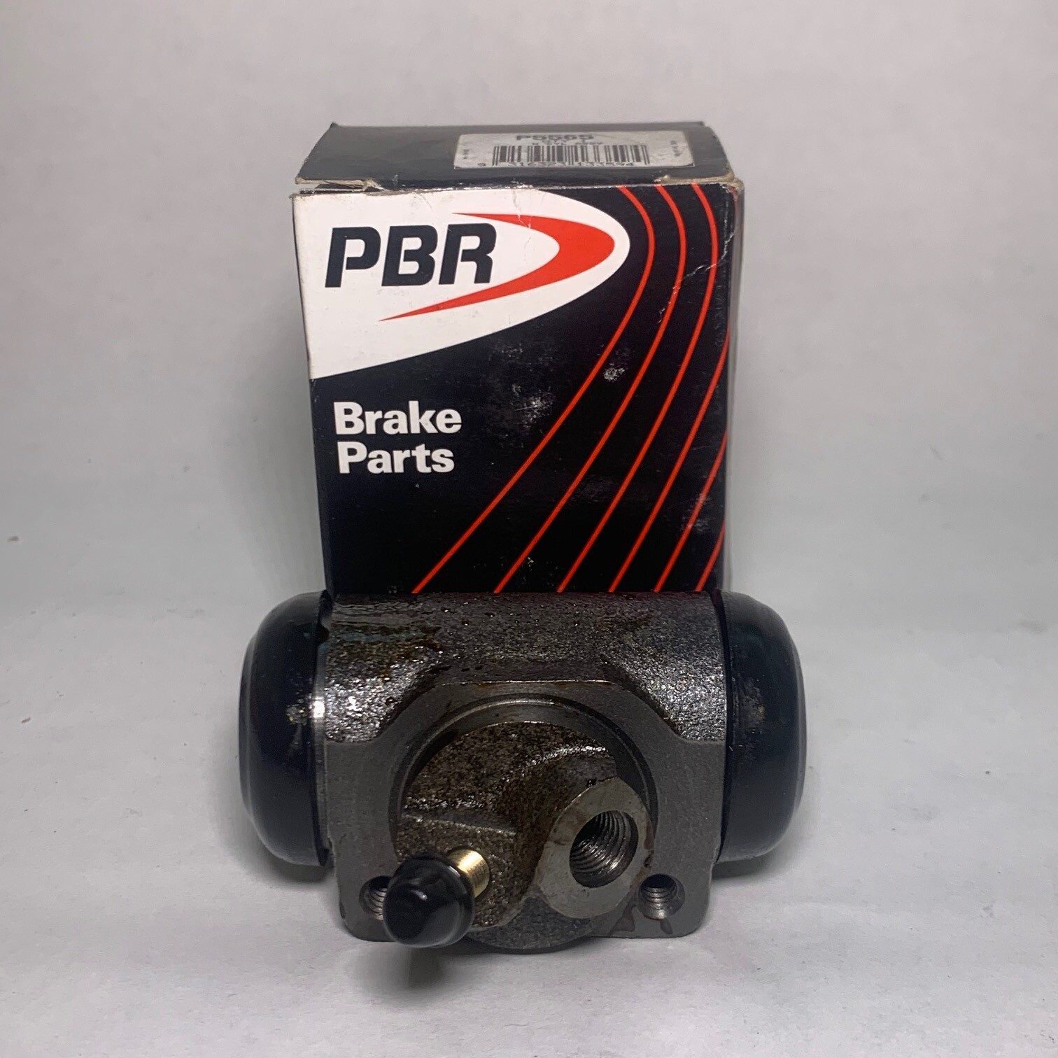 Holden EJ EH HD HR HK HT HG Front L/H Wheel Cylinder 19621971 P5565 PBR