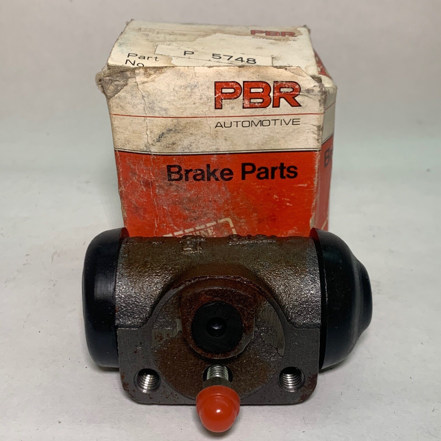 Ford XR XT XW XY XA Fairlane ZA ZB ZC ZD Rear Wheel Cylinder 6673 P5748 PBR