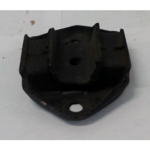 Gearbox Mount FOR Toyota Publica 1000 KP30 KP36 KP37 69-78 2K 3K Genuine Toyota 